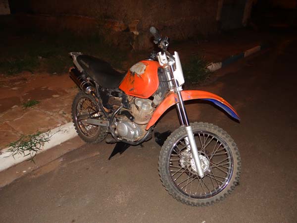 Polícia Militar recupera moto furtada em Dourado