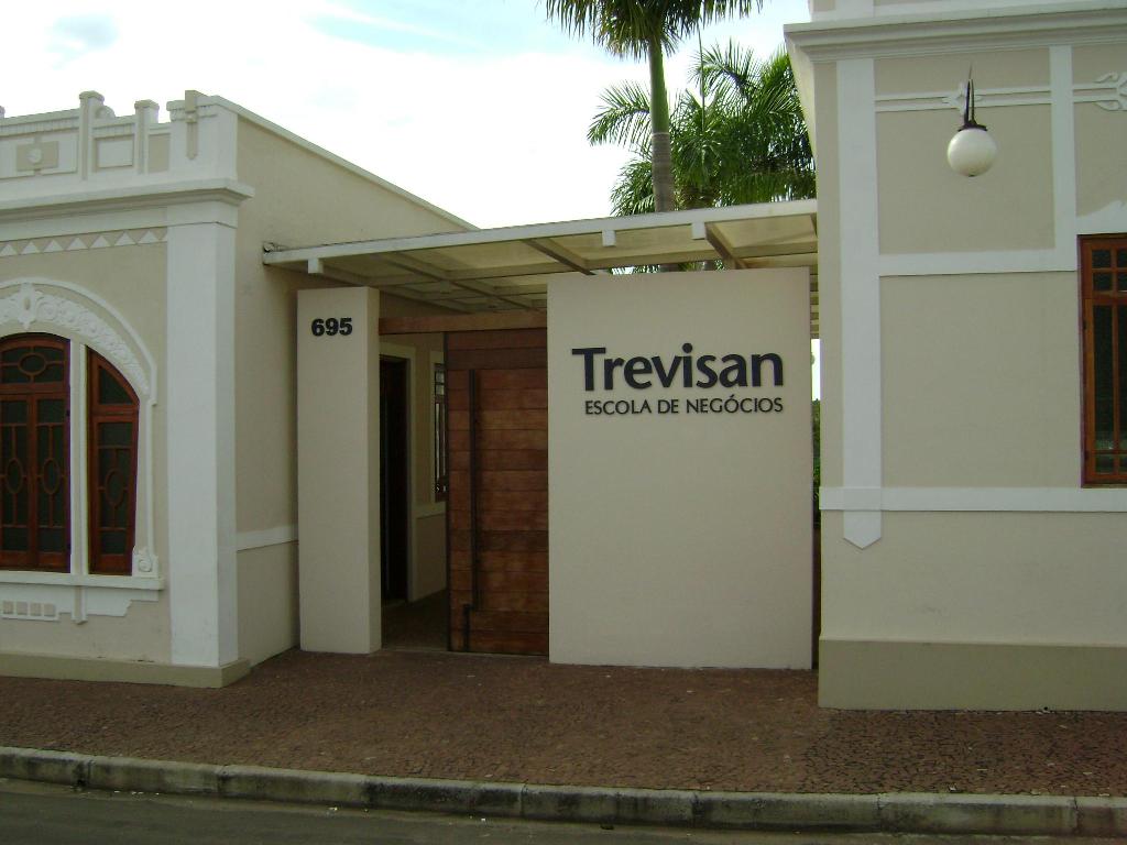 Trevisan Ribeirão Bonito está com as inscrições abertas para o vestibular de Administração
