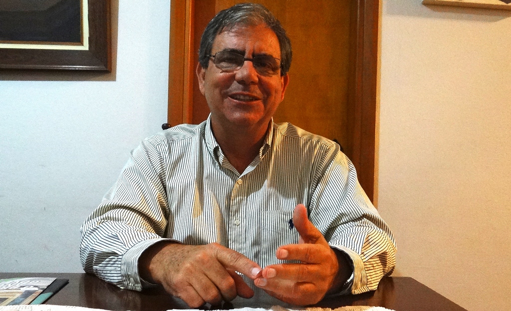 Ex-prefeito de Dourado rebate acusações