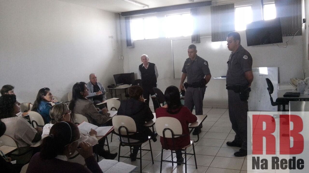 Reunião discute segurança dentro e fora das escolas em Ribeirão Bonito