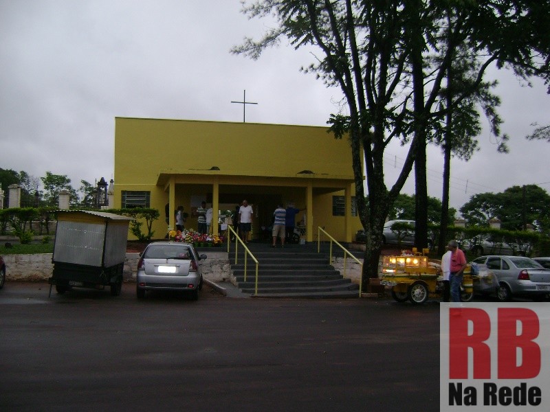 Objetos são furtados do cemitério de Ribeirão Bonito