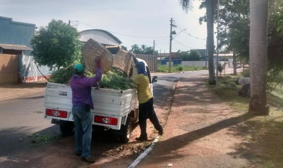 Prefeitura de Boa Esperança do Sul realiza limpeza pública e pintura de guias