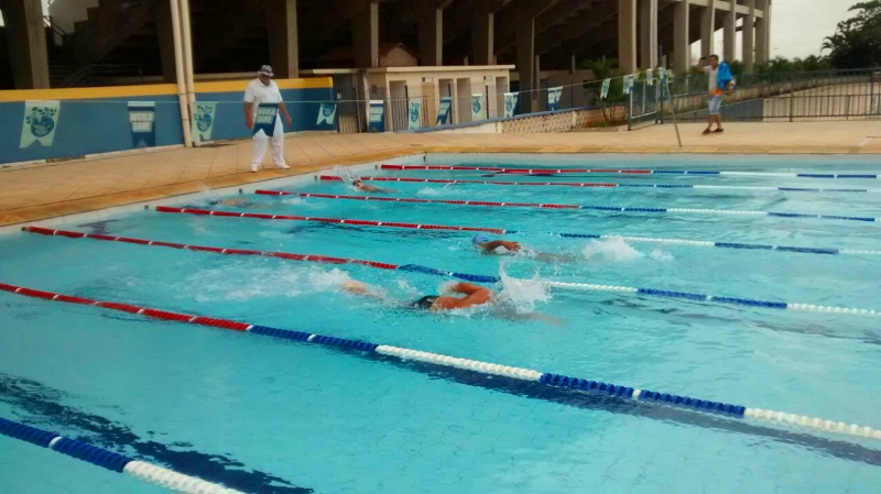 Alunos de Dourado se destacam em competição de natação