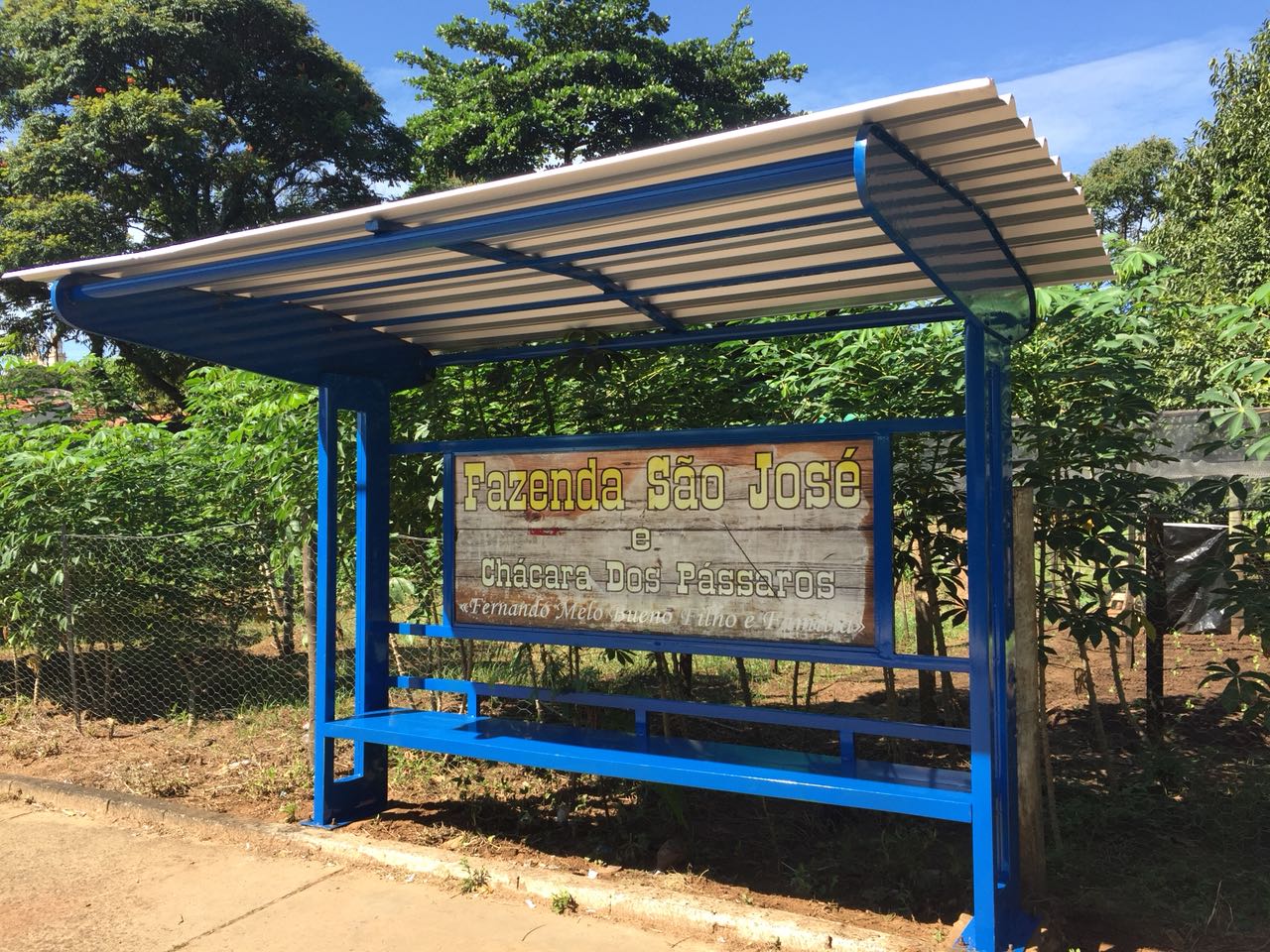 Prefeitura de Ribeirão Bonito recupera pontos de ônibus