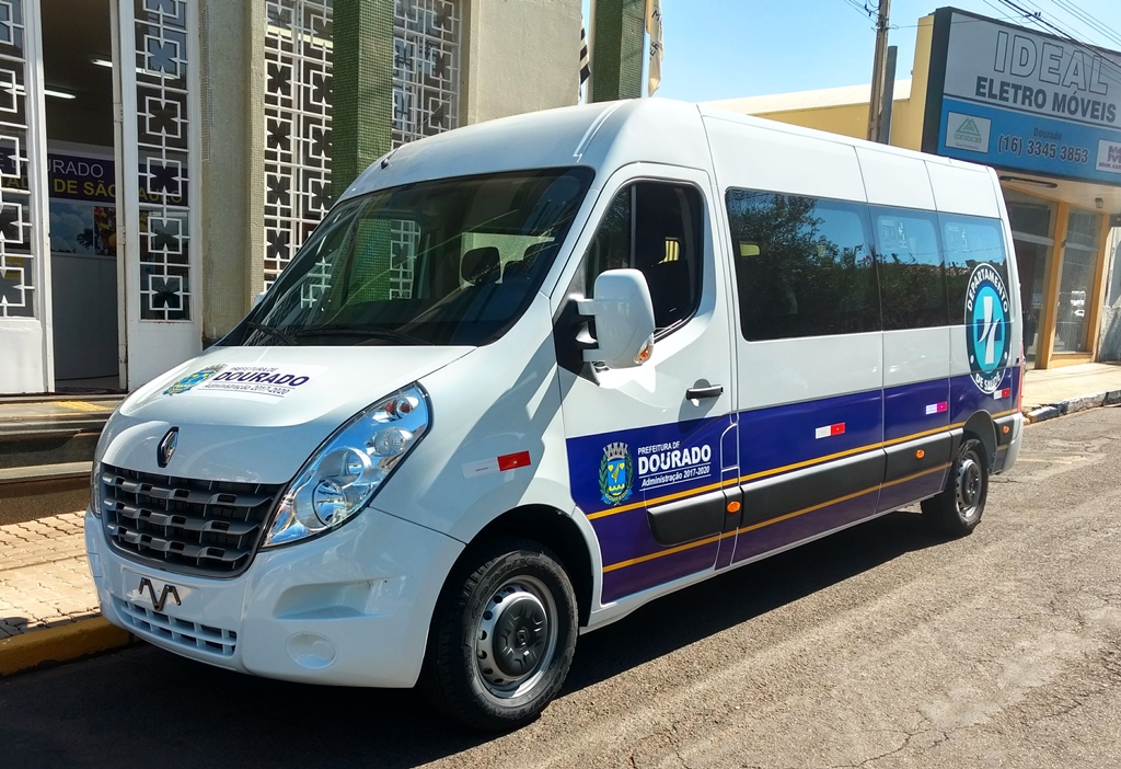 Prefeitura de Dourado adquire novo veículo para o transporte de pacientes