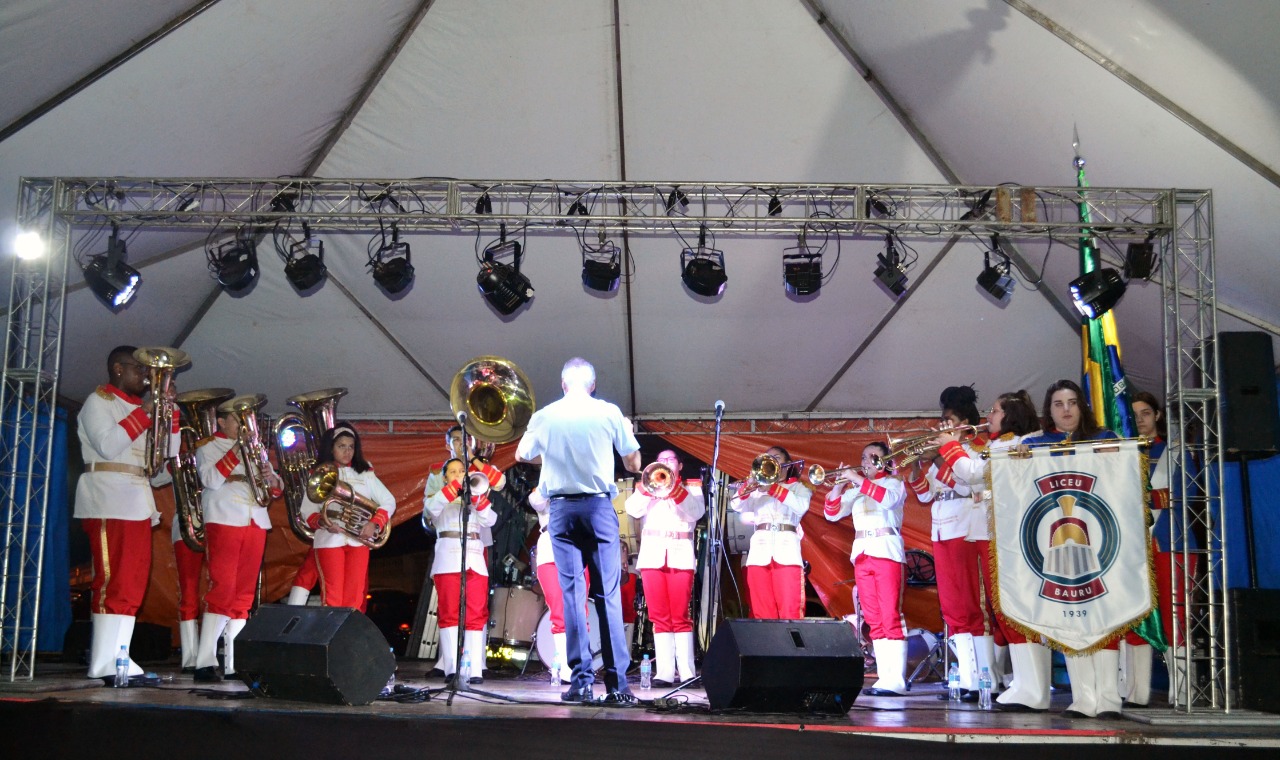 Centenas de pessoas prestigiam abertura das Festividades de Final de Ano 2019 de Ribeirão Bonito